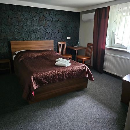 Bed and Breakfast "Zacisze" Zgierz Exterior foto