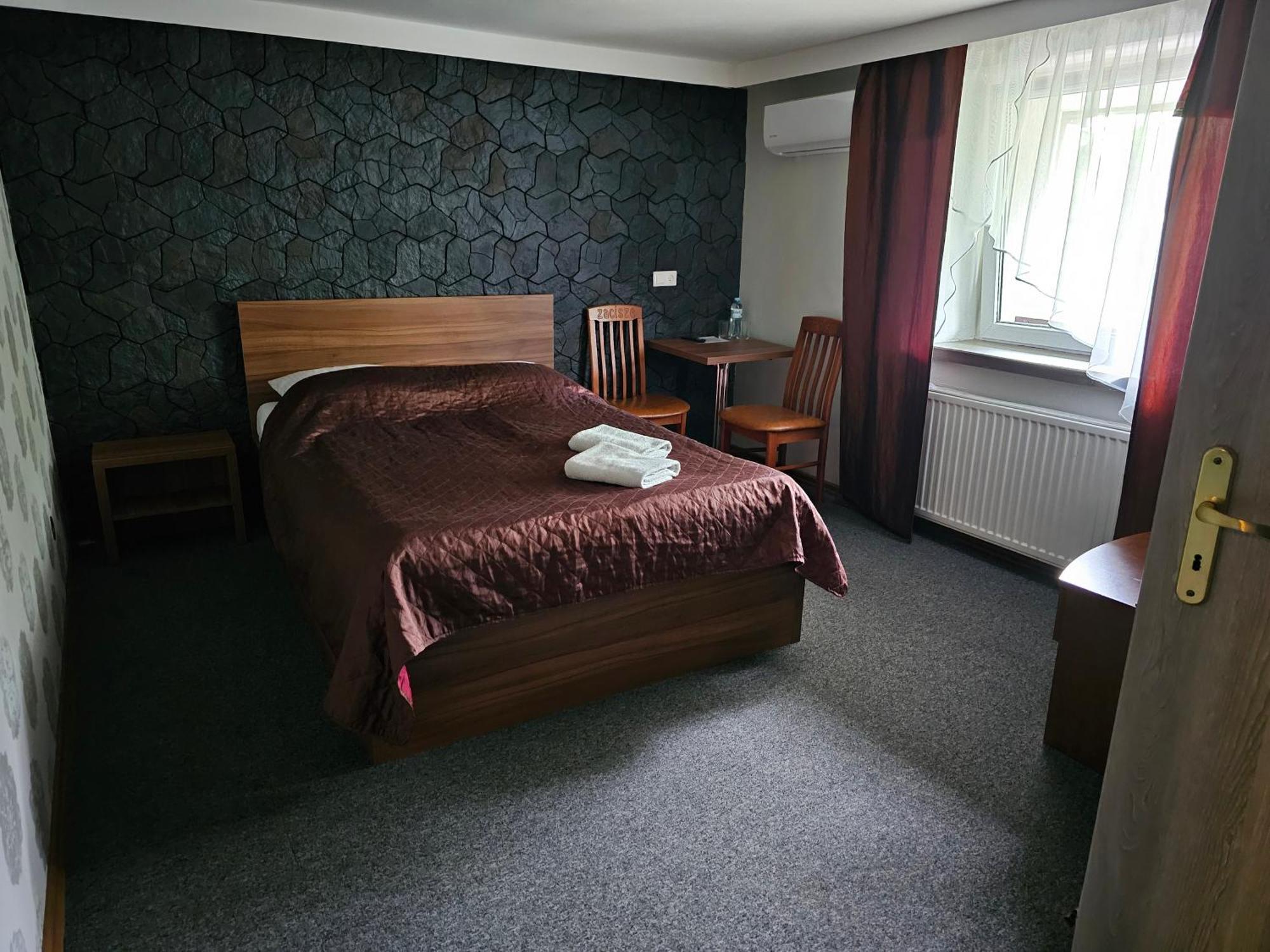 Bed and Breakfast "Zacisze" Zgierz Exterior foto