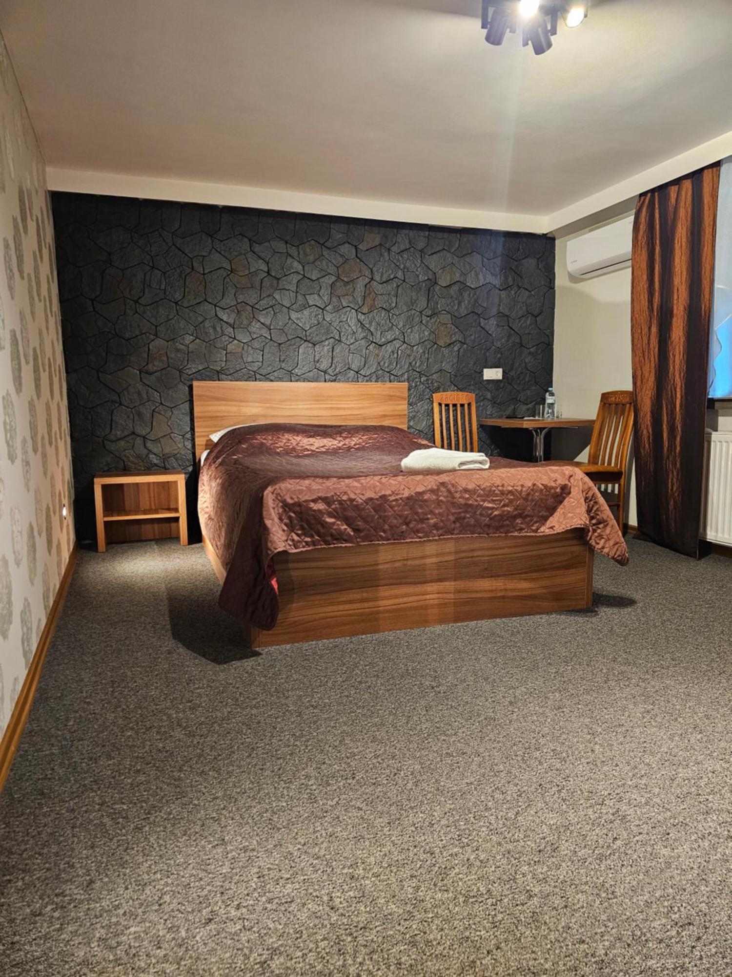 Bed and Breakfast "Zacisze" Zgierz Exterior foto