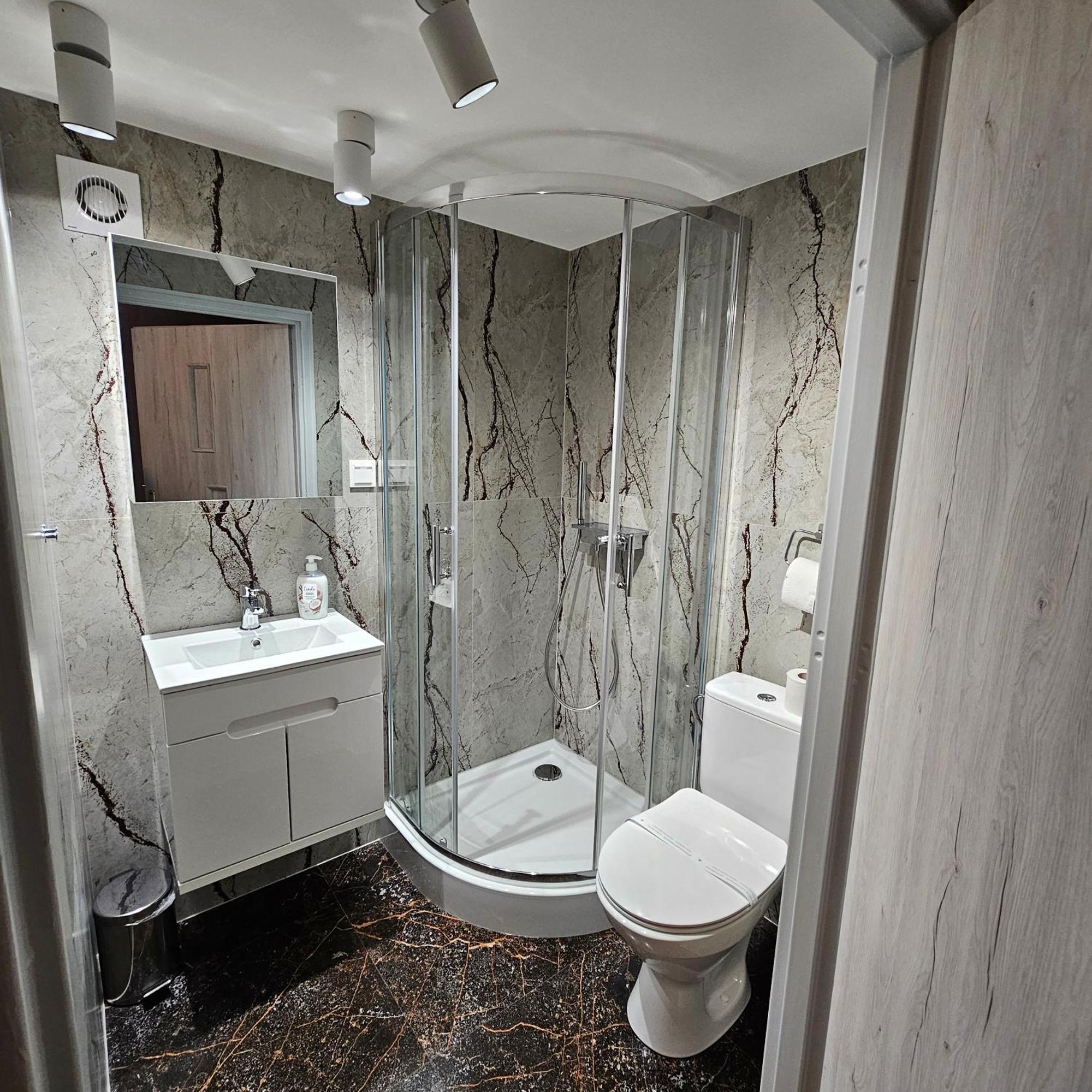 Bed and Breakfast "Zacisze" Zgierz Exterior foto